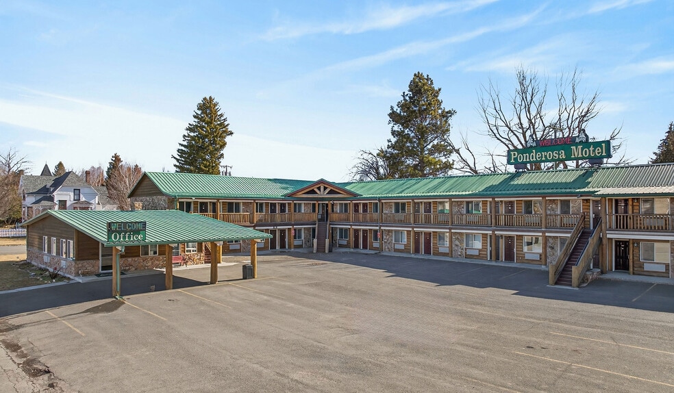 More Photos Of 102 E Greenwood St, Enterprise Hotel For Sale