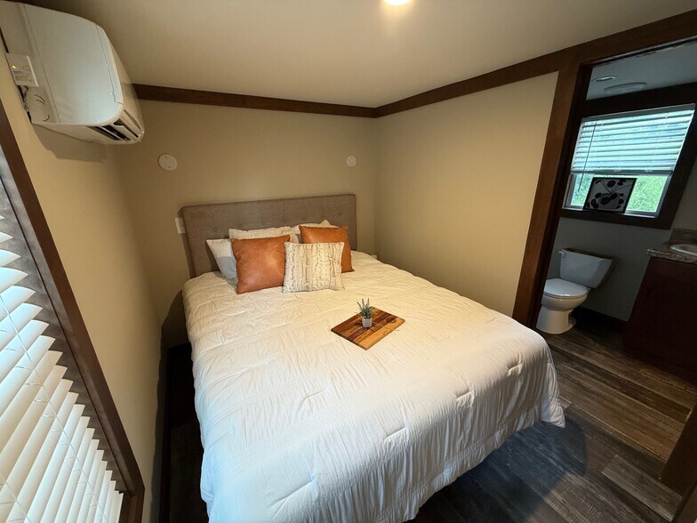 More Photos Of 10959 Highway 79 N, Buchanan Dormitory For Sale