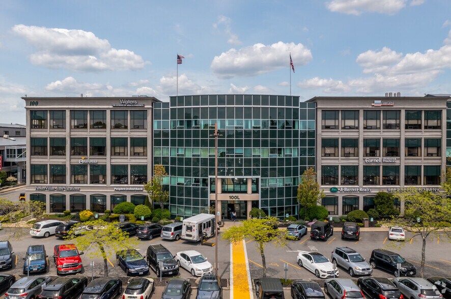 More Photos Of 100 Cummings Ctr, Beverly Coworking Space