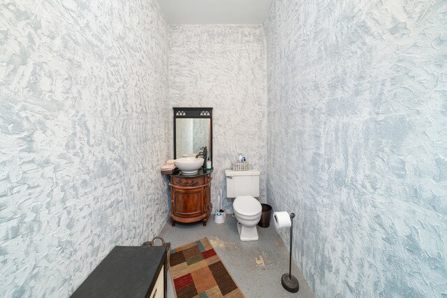 More Photos Of 200 W Lincoln St, Waterman Storefront Retail Residential For Sale