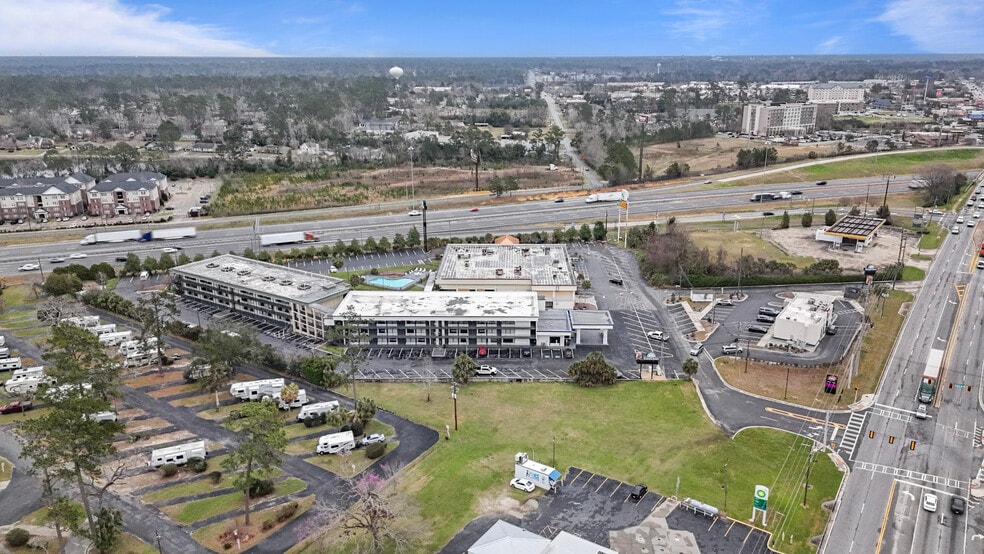 More Photos Of 1389 N Saint Augustine Rd, Valdosta Hotel For Sale