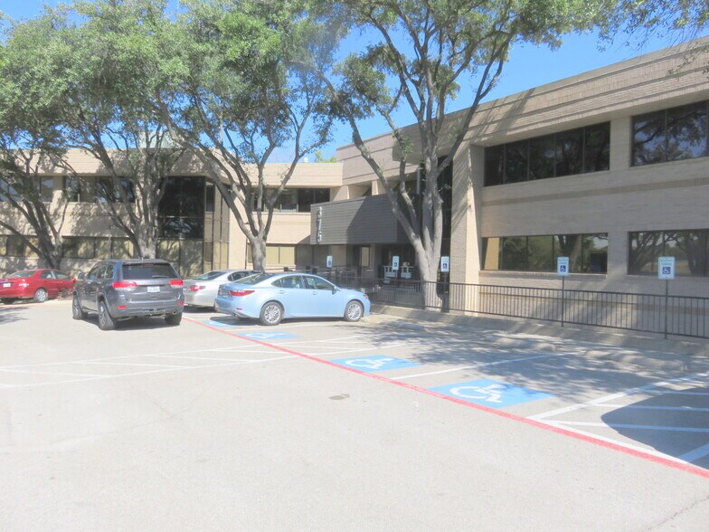 More Photos Of 375 Municipal Dr, Richardson Medical For Sale