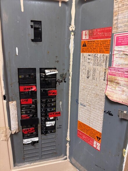 More Photos Of 529 S Camp Meade Rd, Linthicum Heights Unknown For Lease