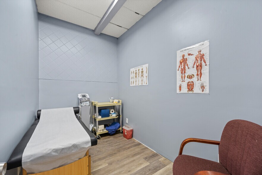 More Photos Of 510 43rd St, Union City Medical For Sale