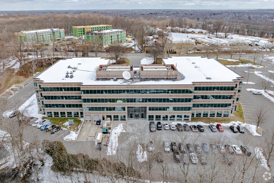 More Photos Of 440 Wheelers Farms Rd, Milford Office For Lease