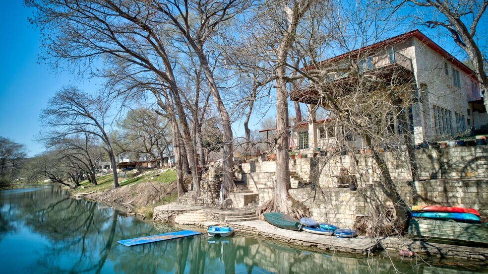 More Photos Of 1684 Rocky Riv, Canyon Lake Specialty For Sale