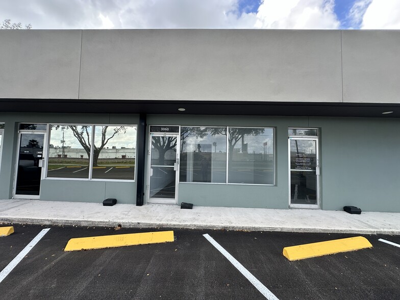 More Photos Of 2900 W Hallandale Beach Blvd, Hallandale Unknown For Lease