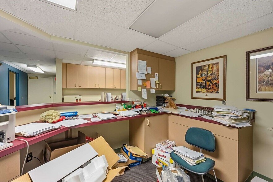 More Photos Of 412 E River St, Elyria Office For Sale