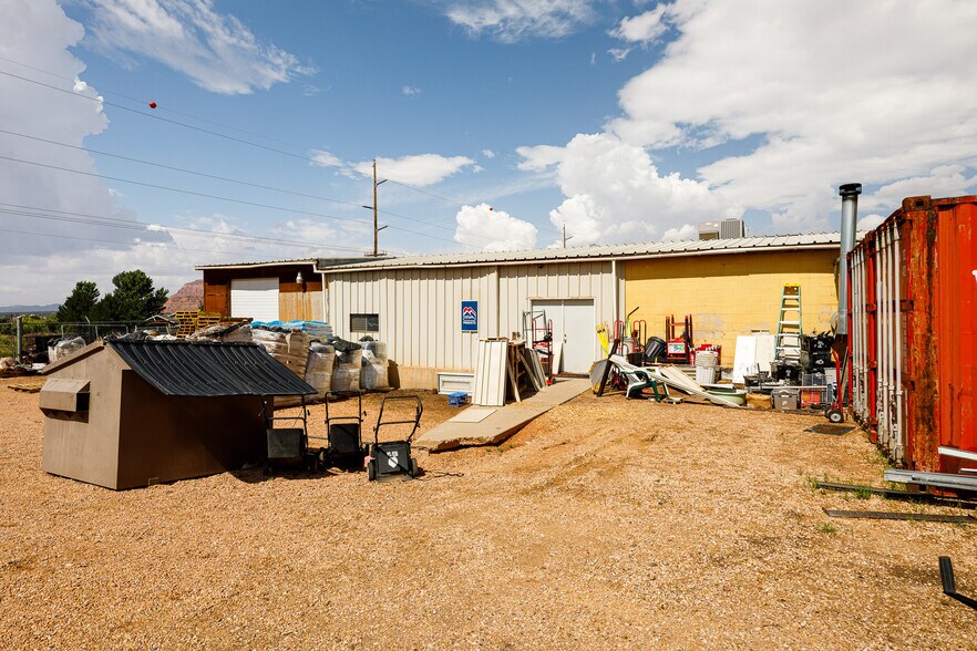 More Photos Of 723 E Highway 89, Kanab Storefront Retail Office For Sale