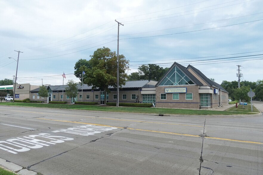 Primary Photo Of 26210 Harper Ave, Saint Clair Shores Medical For Sale