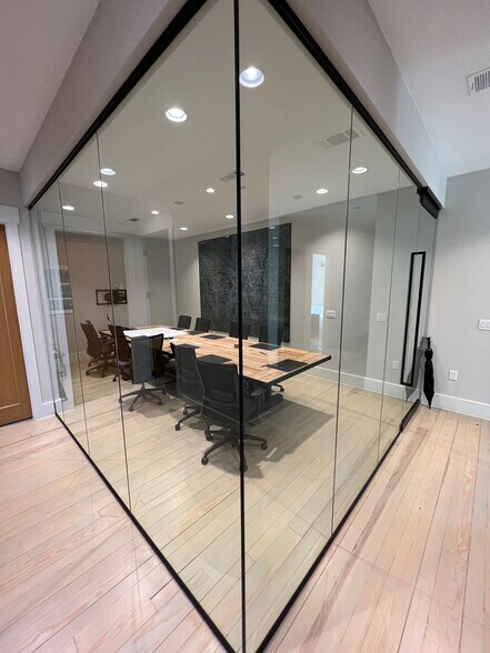 More Photos Of 161 Summit Ave, Southlake Office Residential For Lease