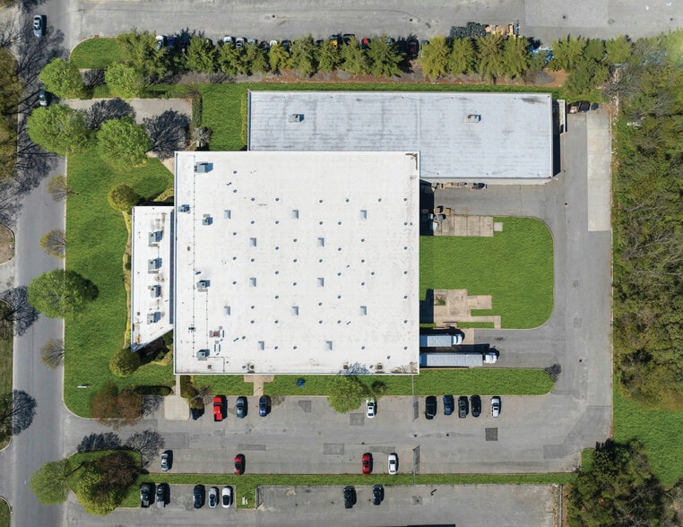 More Photos Of 171 Rodeo Dr, Edgewood Warehouse For Sale