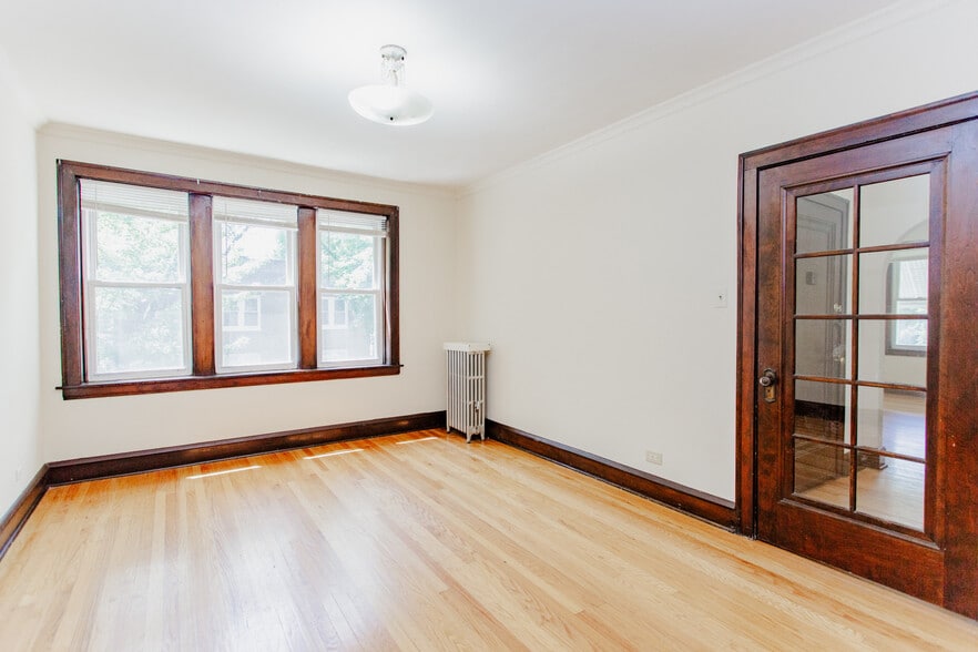 More Photos Of 2903 N Linder Ave, Chicago Apartments For Sale