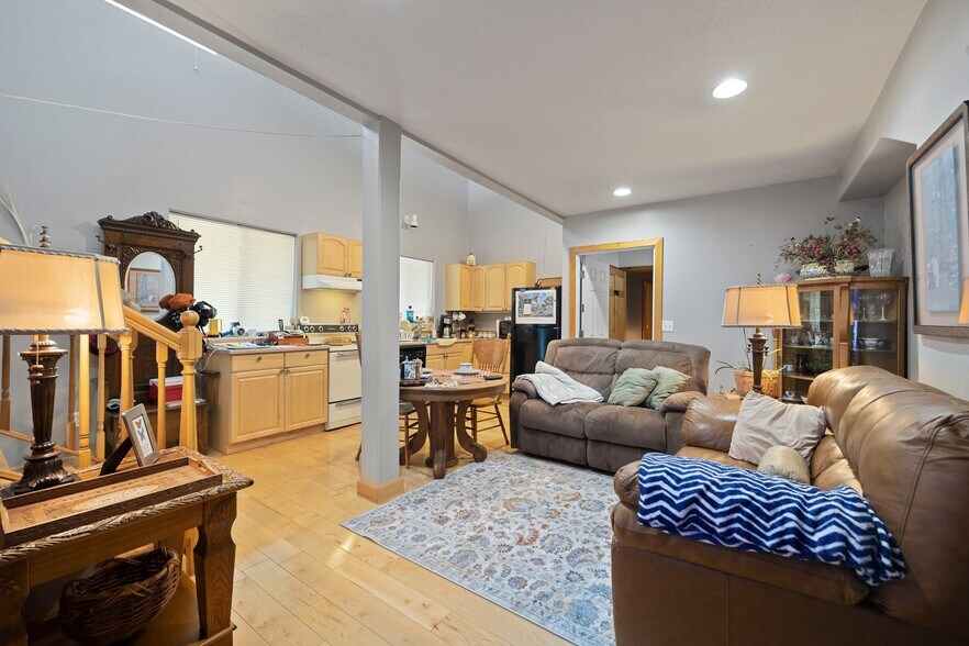 More Photos Of 5046 S West Bay Shore Dr, Suttons Bay Storefront Retail Residential For Sale