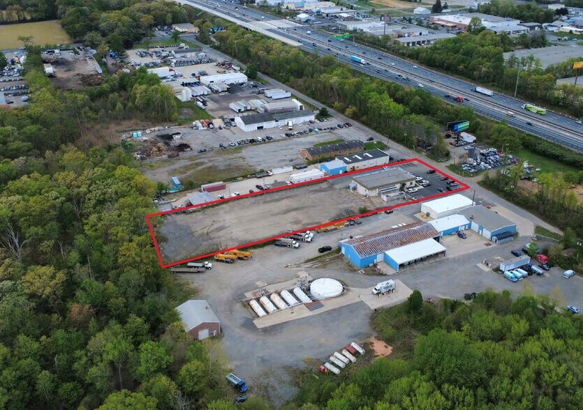More Photos Of 32 Brookhill Dr, Newark Warehouse For Lease