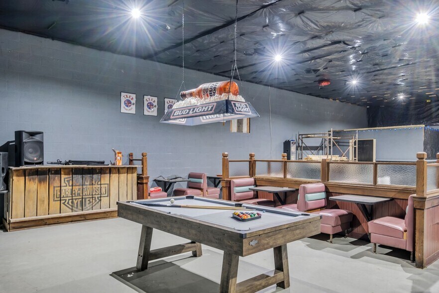 More Photos Of 1409 Buffalo Rd, Lawrenceburg Warehouse For Sale