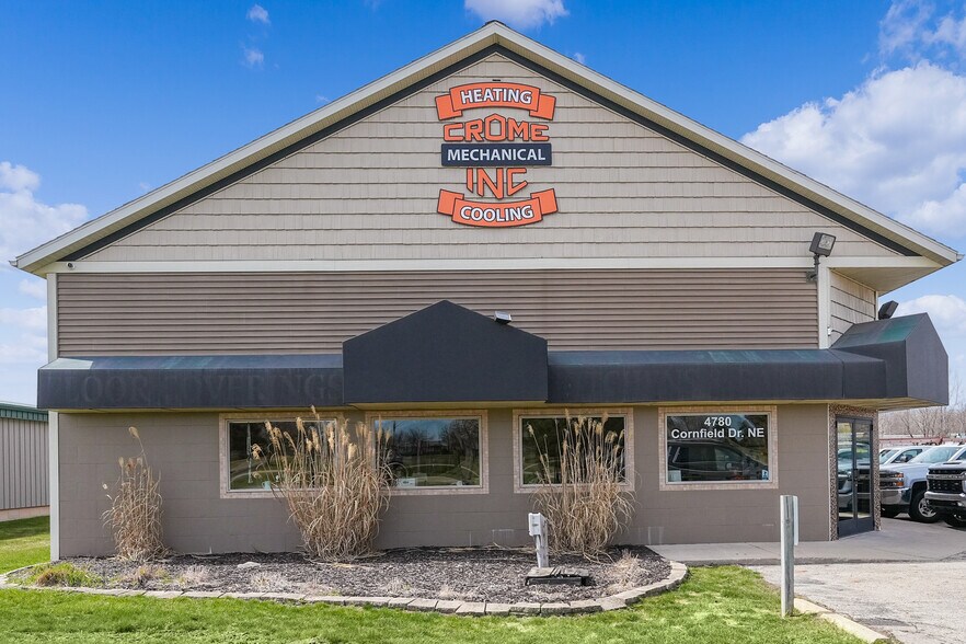 More Photos Of 4780 Cornfield Dr, Cedar Springs Freestanding For Sale