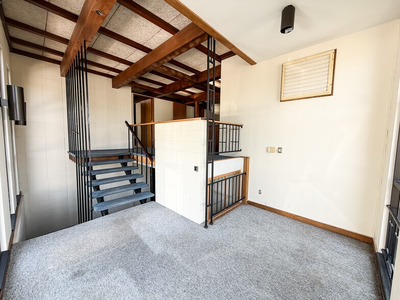 More Photos Of 510 Central Ave, Dunkirk Office For Sale