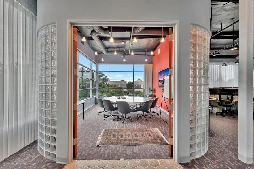 More Photos Of 1220 Roosevelt Ave, Irvine Loft Creative Space For Lease
