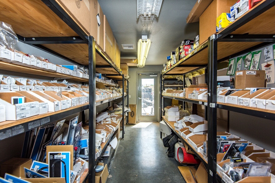 More Photos Of 2106 Highway 95, Bullhead City Auto Dealership For Sale