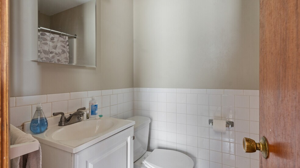 More Photos Of 393 Waterman Ave, East Providence Apartments For Sale