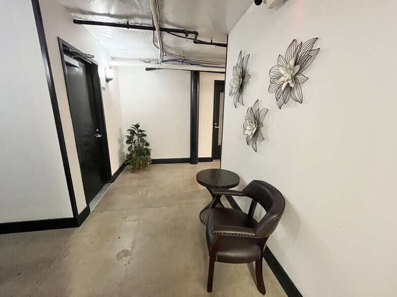 More Photos Of 249 Liberty St NE, Salem Storefront For Lease