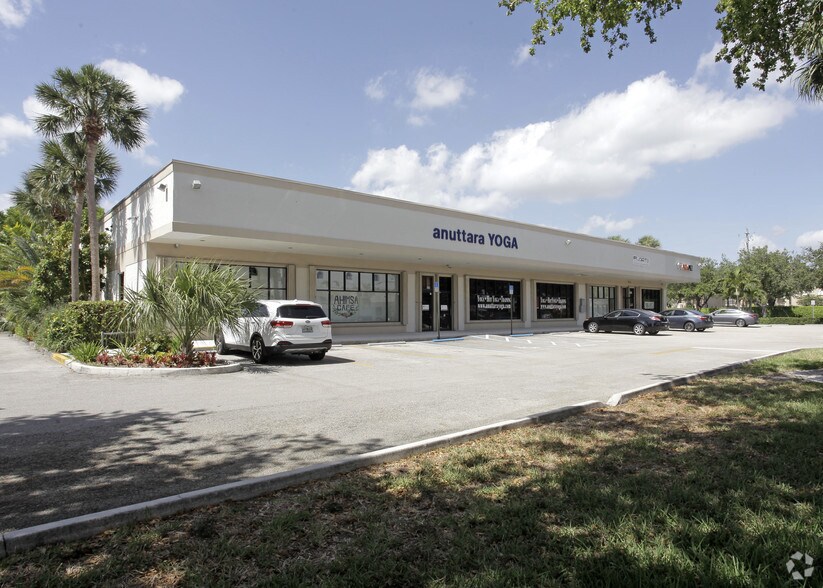 More Photos Of 620 SE 10th St, Deerfield Beach Unknown For Lease