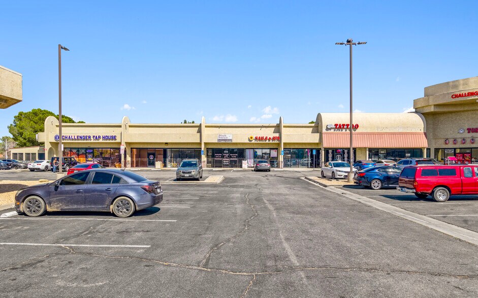 More Photos Of 1000-1044 E Avenue K, Lancaster Unknown For Lease