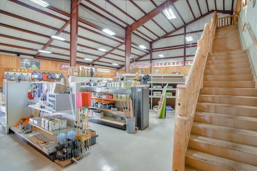 More Photos Of 354 1st St, Hollister Freestanding For Sale
