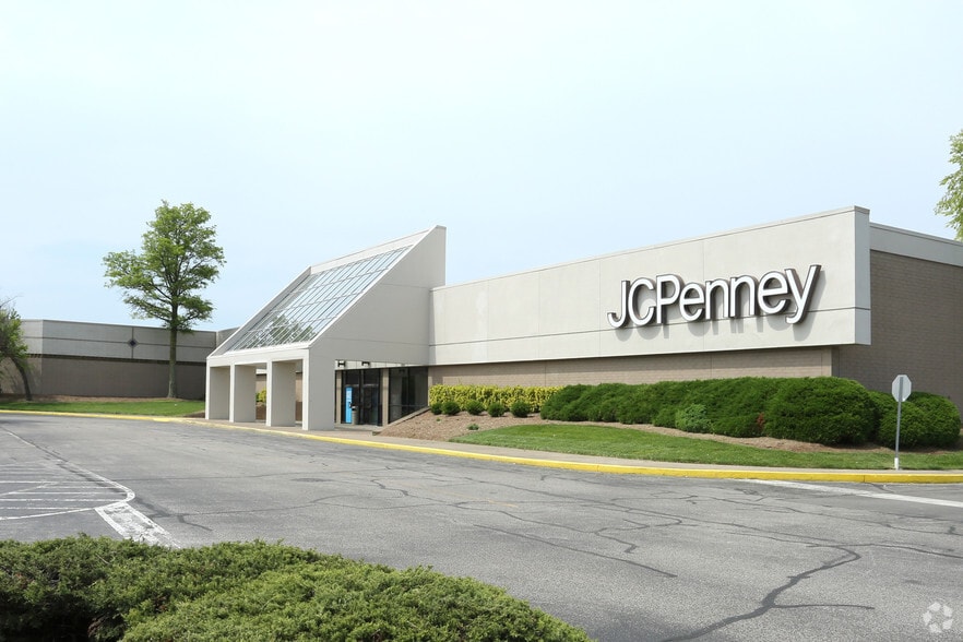 More Photos Of 5000 Frederica St, Owensboro Unknown For Lease