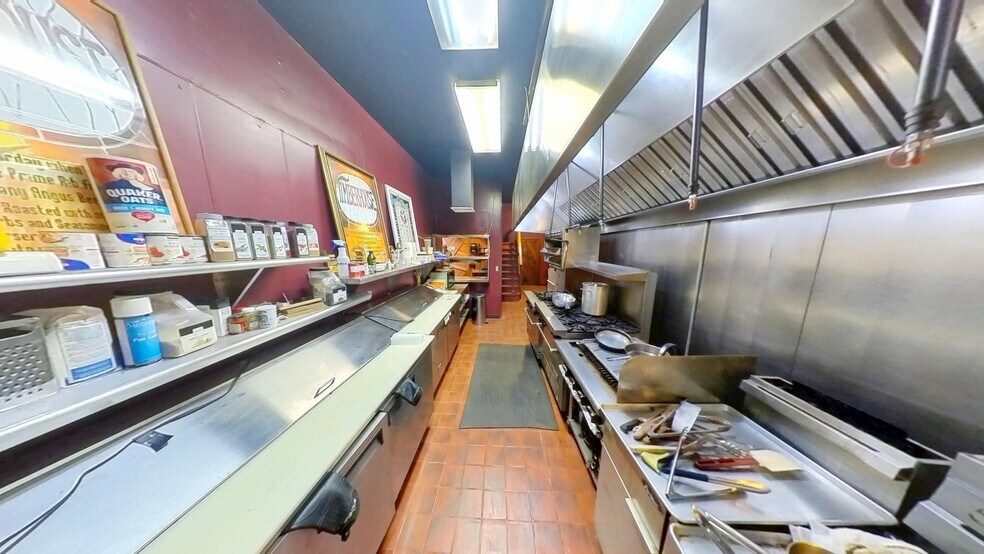 More Photos Of 295534 US Highway 101, Quilcene Flex For Sale