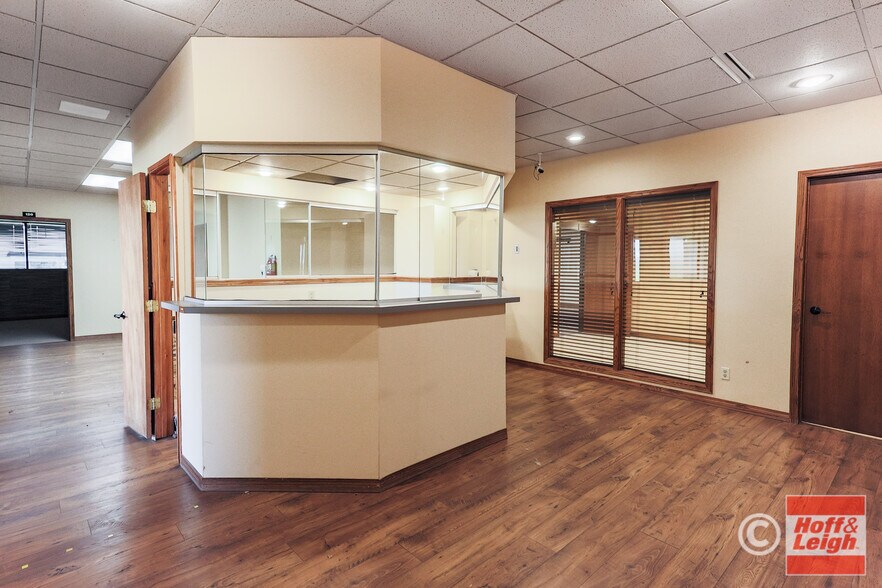 More Photos Of 660 Southpointe Ct, Colorado Springs Medical For Sale