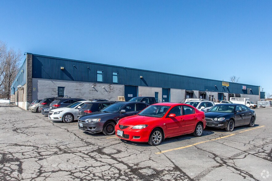More Photos Of 302 Legget Dr, Ottawa Warehouse For Lease