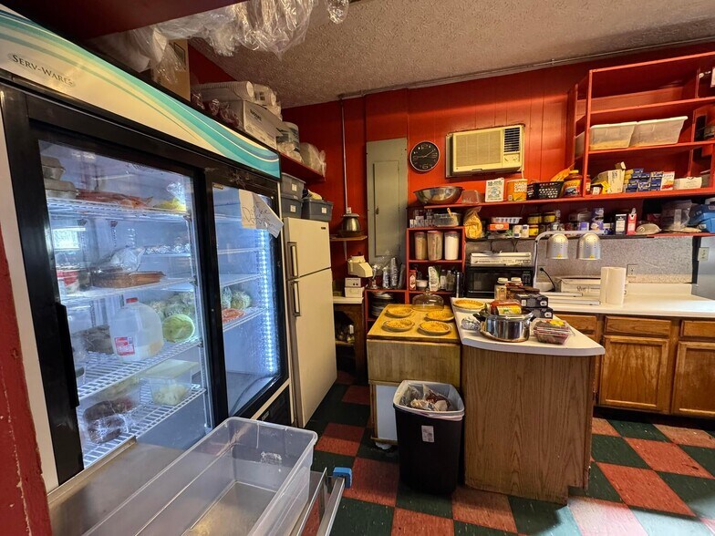 More Photos Of 4152 Hwy 76, Russell Springs Restaurant For Sale
