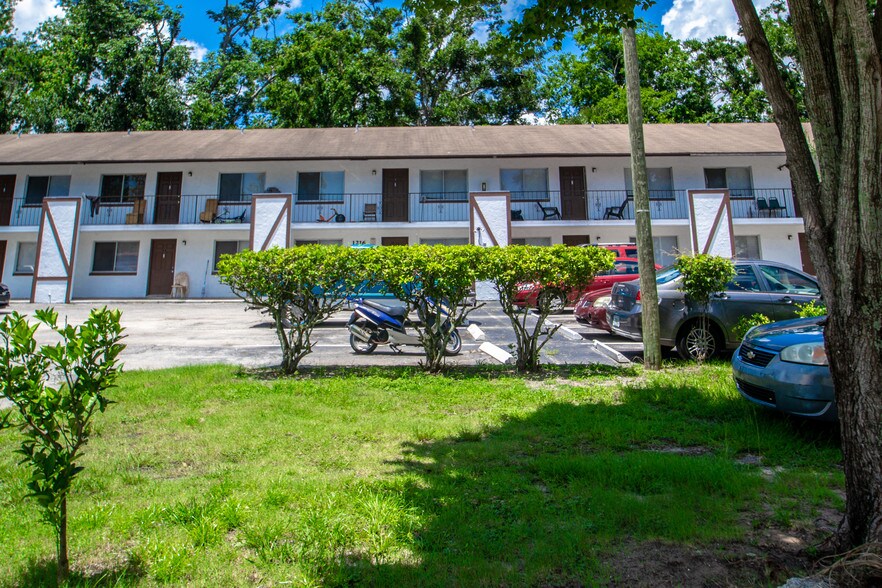 1216 Kennedy Rd, Daytona Beach, FL 32117 MultiFamily