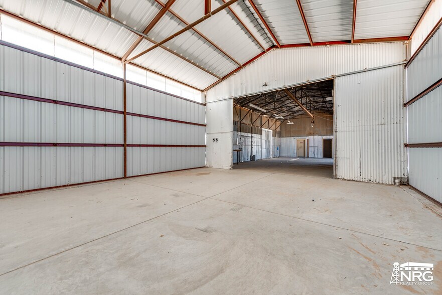 More Photos Of 1591 S US Highway 385, Andrews Warehouse For Lease