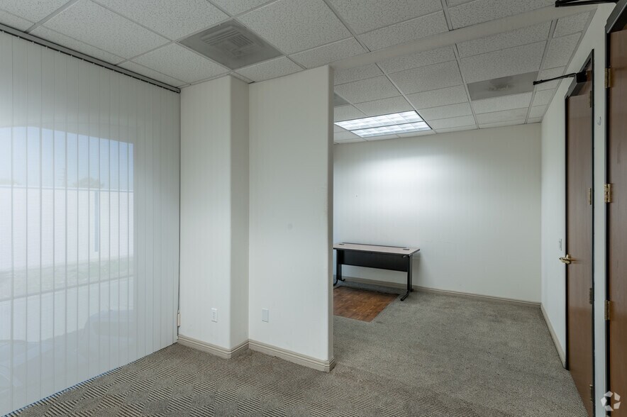 More Photos Of 2999 Westminster Ave, Seal Beach Medical For Sale