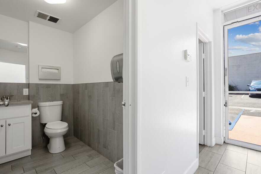 More Photos Of 630 Mission St, South Pasadena Medical For Sale