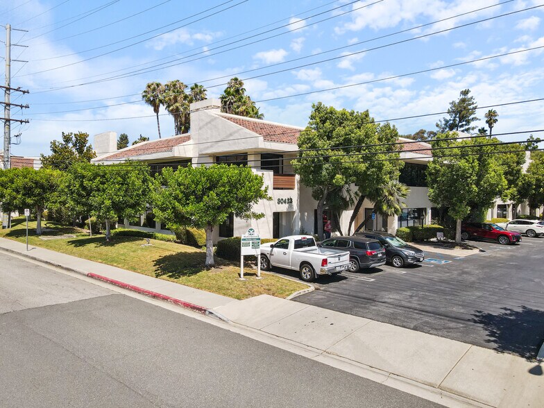 More Photos Of 30423 Canwood St, Agoura Hills Office For Sale