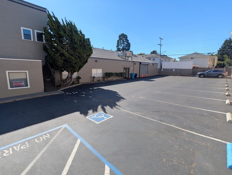 More Photos Of 1145 California Dr, Burlingame Storefront For Lease