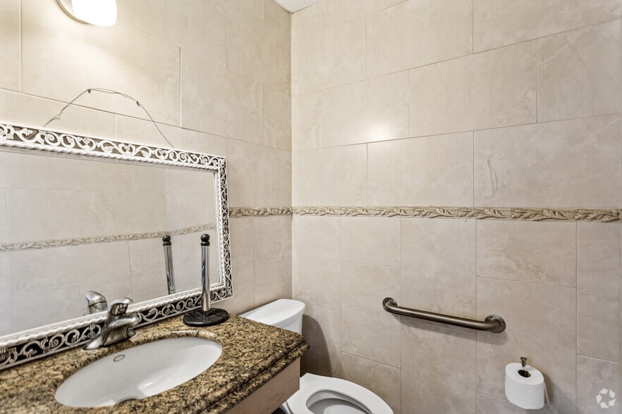 More Photos Of 3825 Investment Ln, West Palm Beach Unknown For Lease