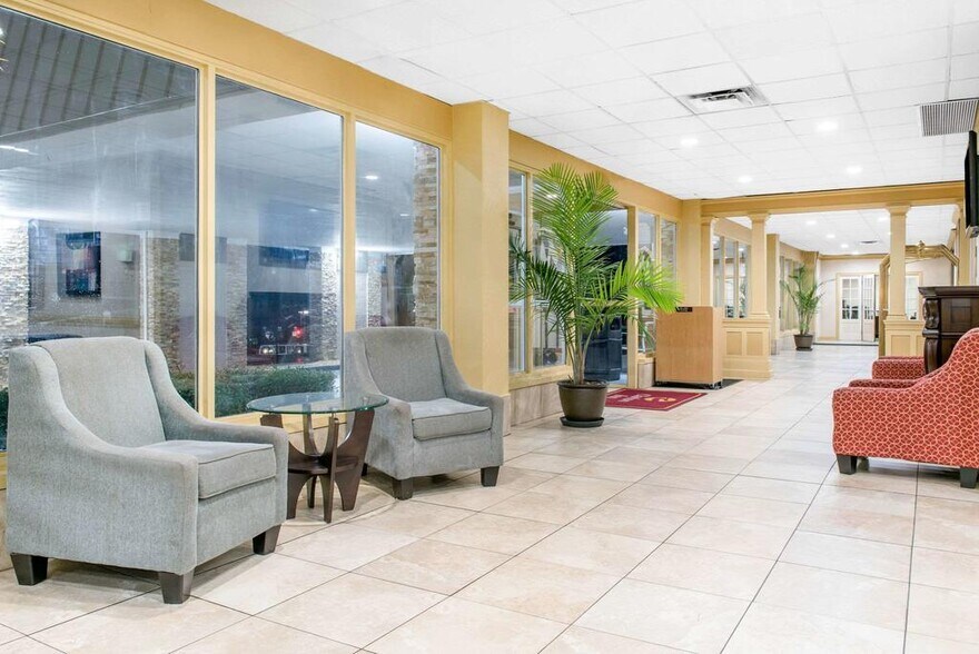 More Photos Of 10 Rockridge Rd, Englewood Hotel For Sale