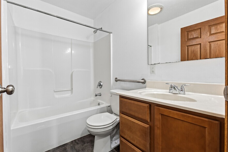 More Photos Of , Denison Multifamily For Sale