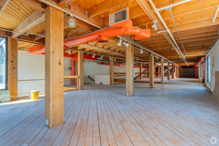 More Photos Of 39-51 W Broadway, Eugene Unknown For Lease