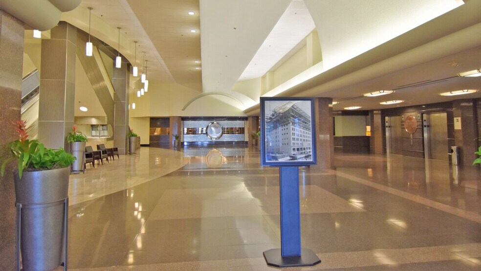 More Photos Of 960 Main St, Hartford Office For Lease