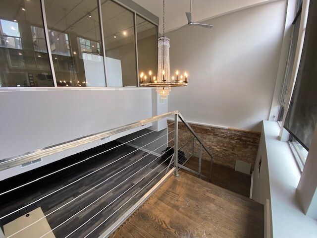 More Photos Of 687-689 N Milwaukee Ave, Chicago Apartments For Lease