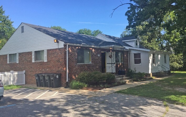 Primary Photo Of 2709 Ritchie Rd, Forestville Daycare Center For Sale