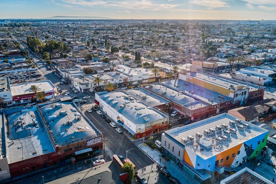 More Photos Of 4729-4735 Whittier Blvd, Los Angeles Convenience Store For Sale