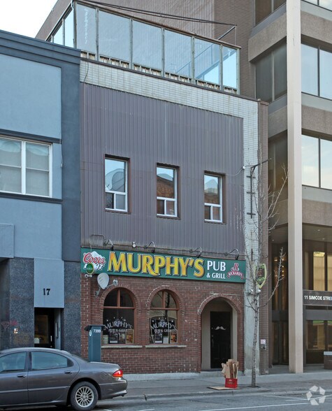More Photos Of 15 Simcoe St N, Oshawa Storefront For Sale