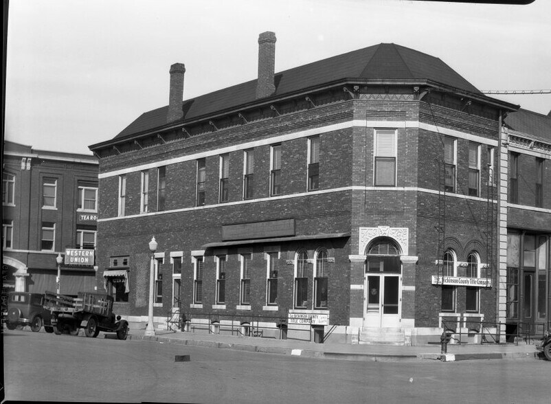 More Photos Of 115 NW 3rd St, Abilene Office Residential For Sale